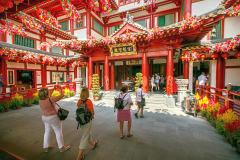 Buddha tooth relic temple chinatown