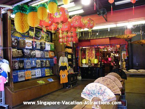 Singapore Chinatown Market Streets where you can hunt for cheap and bargain trinkets