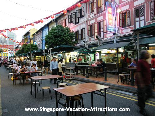 Where to eat at Singapore Chinatown: Chinatown Food Street at Smith Street